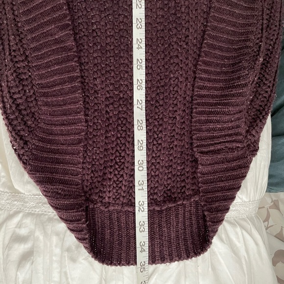 ⭐️5 for $25⭐️ 

Purple shrug - Picture 2 of 5